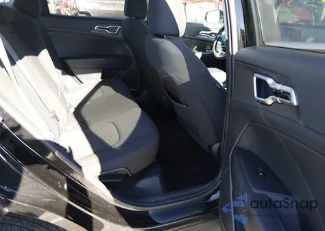 2024 Kia Sportage Lx z USA, uszkodzony, nr VIN KNDPU3DF2R7213457